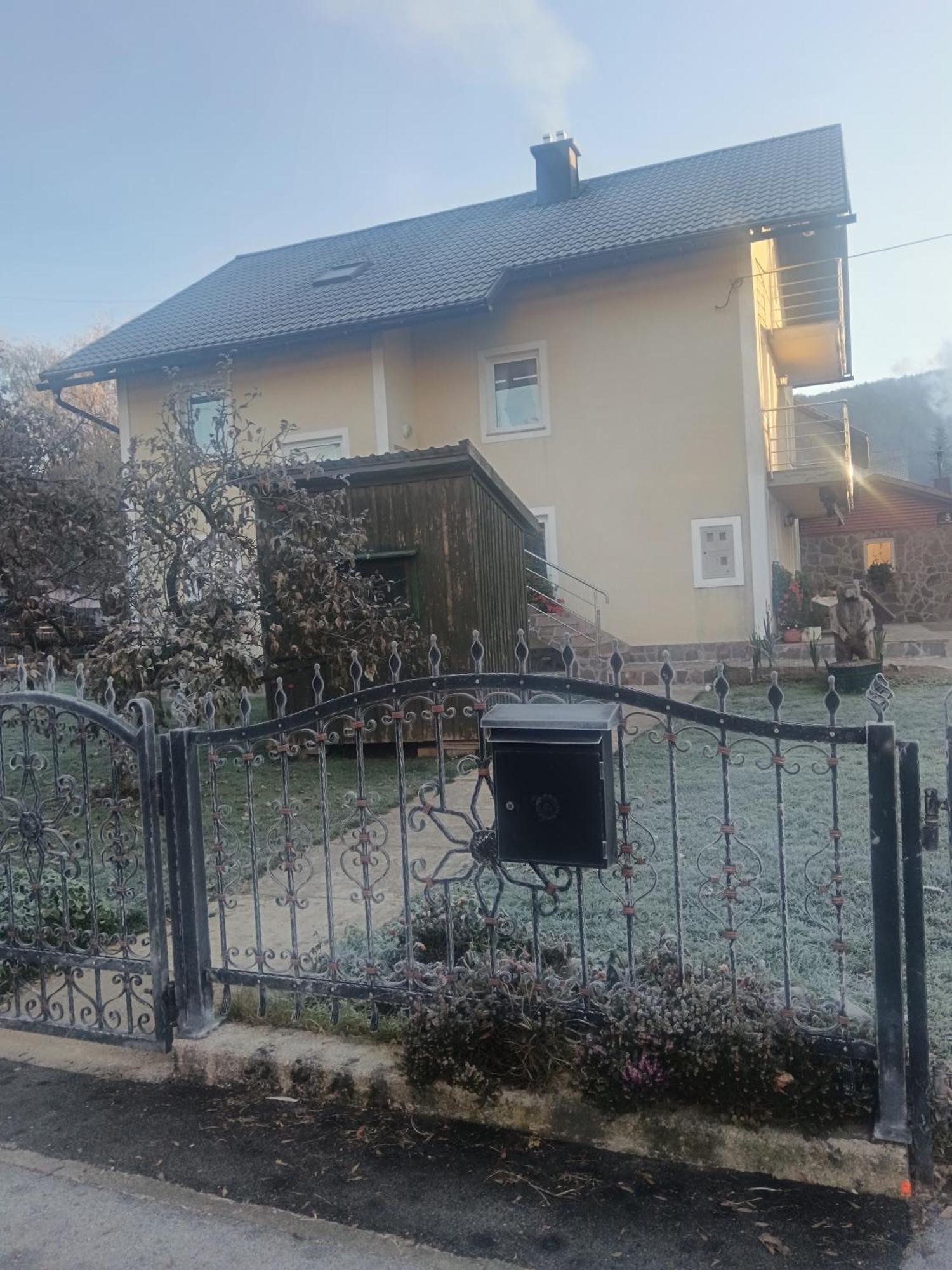 Apartamento Drago Kremenjas Delnice Exterior foto